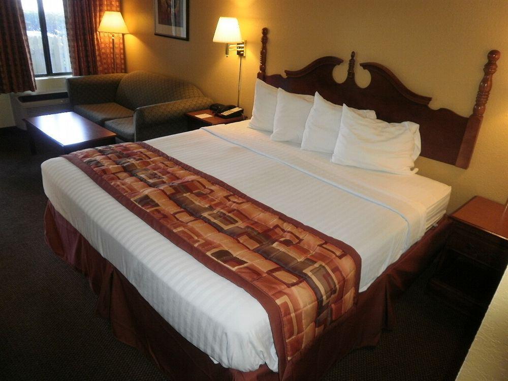 Baymont By Wyndham Goodlettsville Nashville Room photo